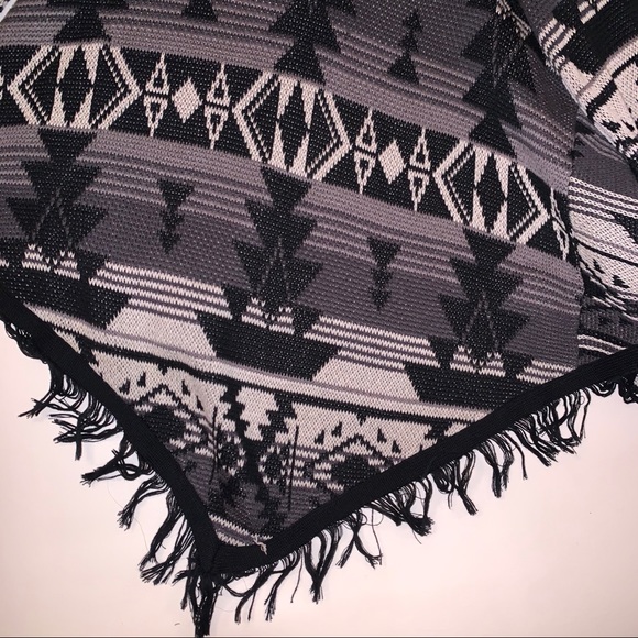 ๐ Billabong Aztec Love Letter Cardigan - Picture 7 of 9